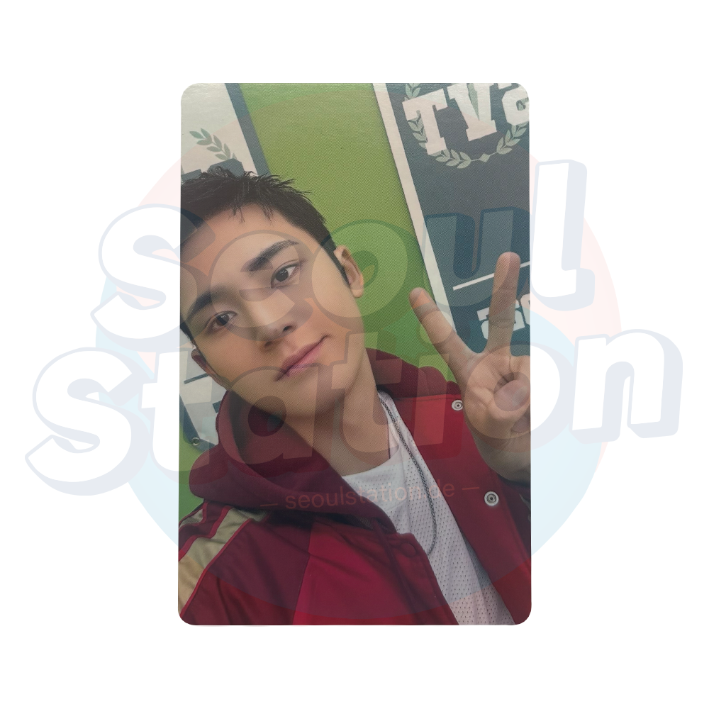 SEVENTEEN - 2025 SVT 9th Fan Meeting - Seventeen in Caratland - Trading Cards (76 - 87) Mingyu