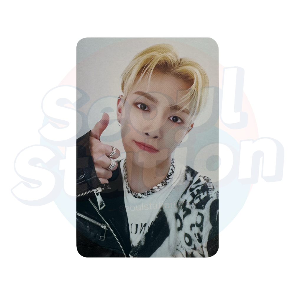 ATEEZ - ANITEEZ IN ICE CITY - Photo Card hongjoong