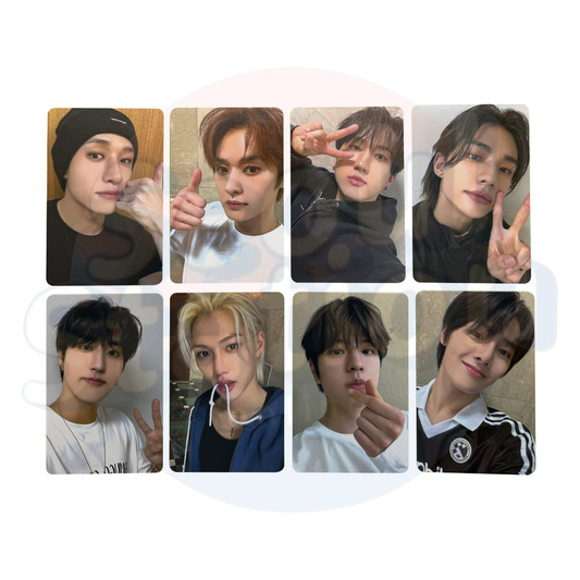 Stray Kids - 樂-STAR - ROCK STAR - Soundwave Pop-Up 1st Giveaway Photo Card (PINK&BLACK)