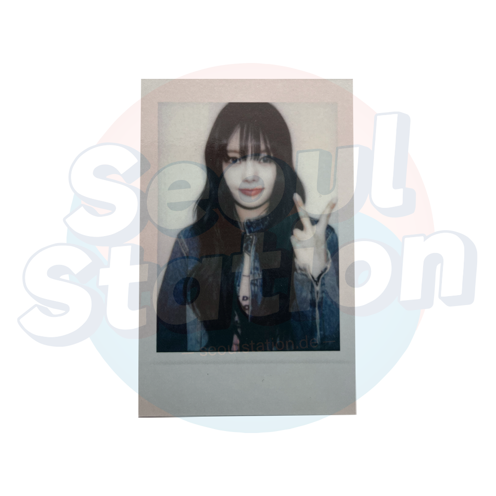 FIFTY FIFTY 'Love Tune' Apple Music Polaroid Photo Card