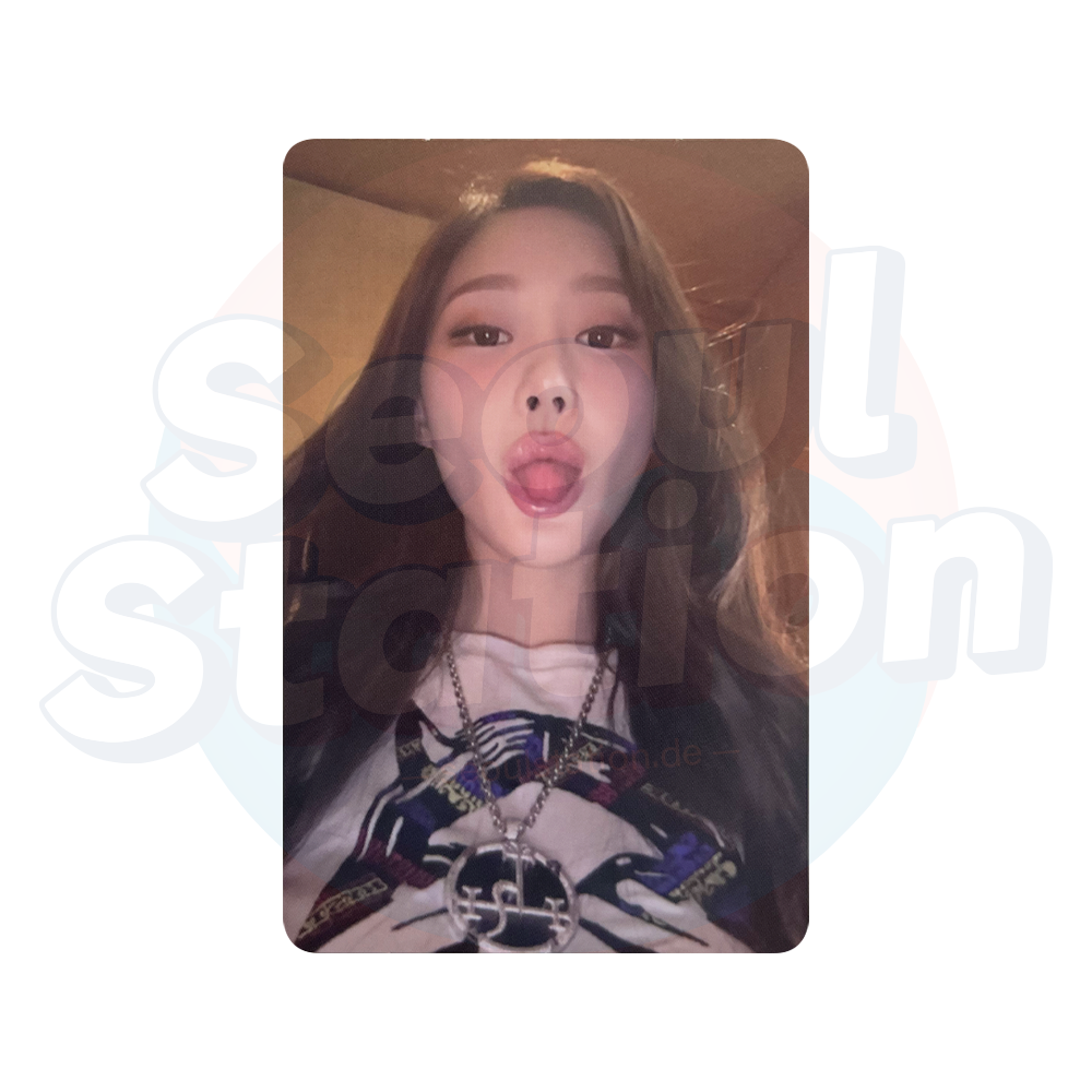 AESPA - 6th Mini Album 'RICH MAN' - ENERGY Ver. - Kwangya Seoul Lucky Draw Photocard giselle