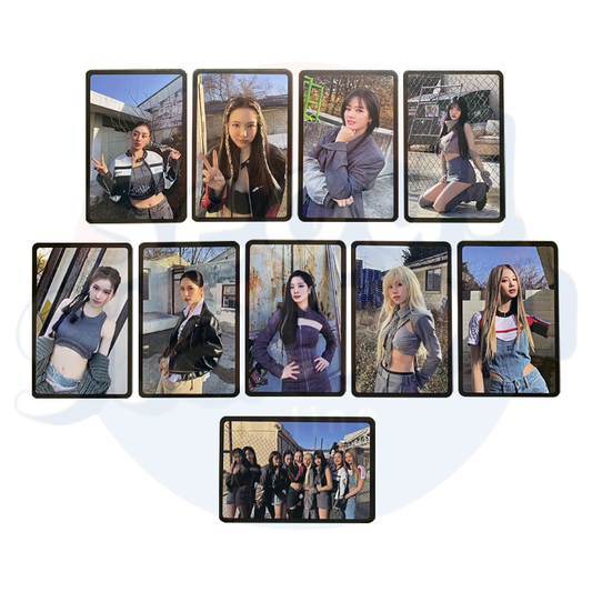 TWICE - READY TO BE - Photo Card BE Ver. (Wall background)