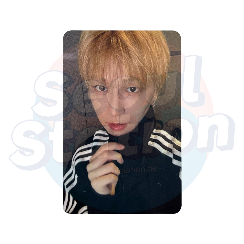 BOYNEXTDOOR - 1st Studio Album 'HOME' - APPLE MUSIC Photocard Riwoo