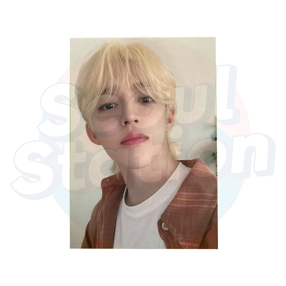 SEVENTEEN - Japan Best Album 'ALWAYS YOURS' - Selfie Photo (Black SEVENTEEN - Japan Best Album 'ALWAYS YOURS' - Selfie Photo (Black