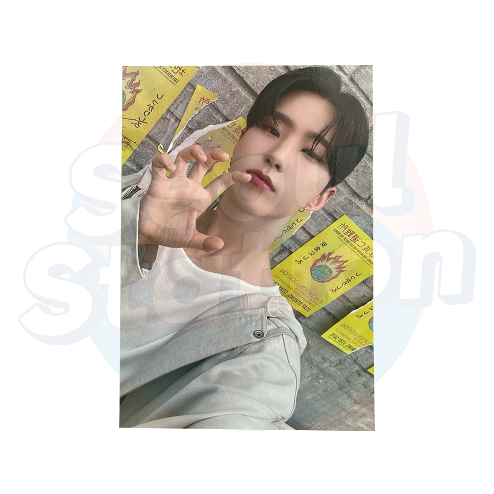 SEVENTEEN - Japan Best Album: ALWAYS YOURS - Selfie Photo (Black Words) hoshi