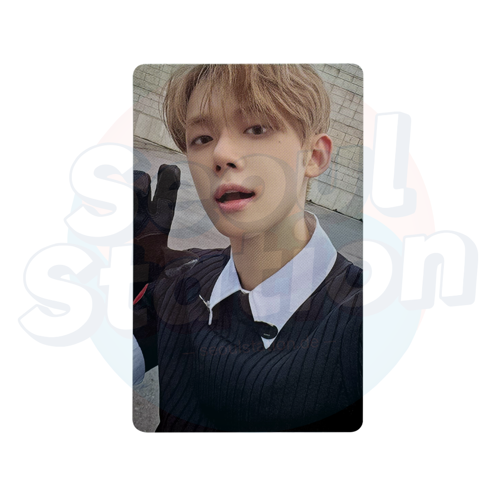 TXT - The Star Chapter : 'SANCTUARY' - WEVERSE Fansign Event Photo Card yeonjun