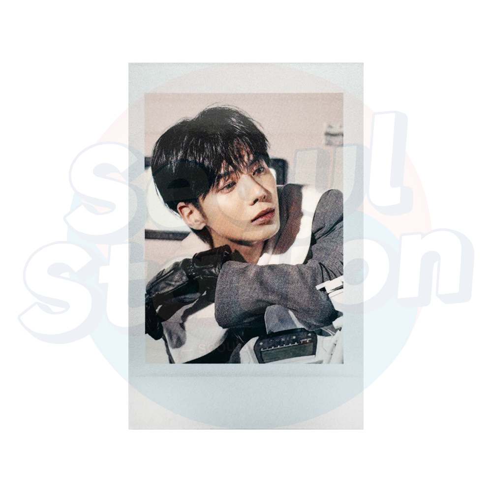 TXT - The Star Chapter : 'SANCTUARY' - Apple Music POLAROID Photo Card taehyun