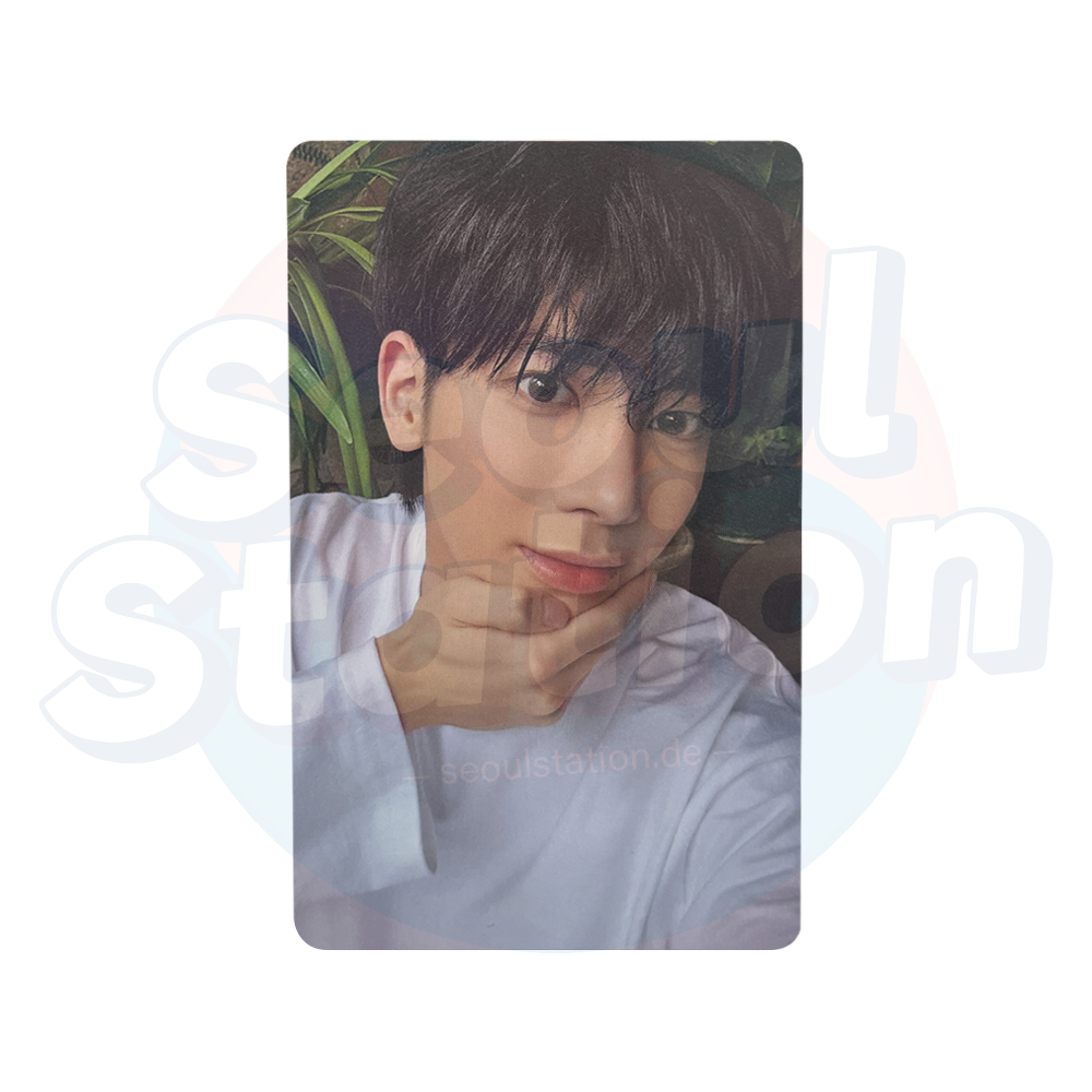 TXT - The Star Chapter : 'SANCTUARY' - ANGEL Ver. - WEVERSE Holo Photo Card taehyun