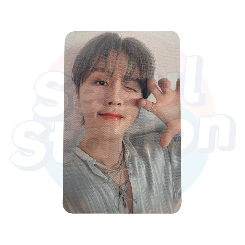 SF9 - FANTASY (14th Mini Album) - Apple Music Photo Card youngbin (white back)