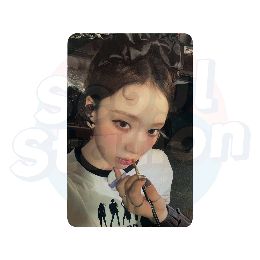 aespa - 2024-25 Live Tour 'SYNK' PARALLEL LINE : ENCORE - MD Photo Card winter selfie
