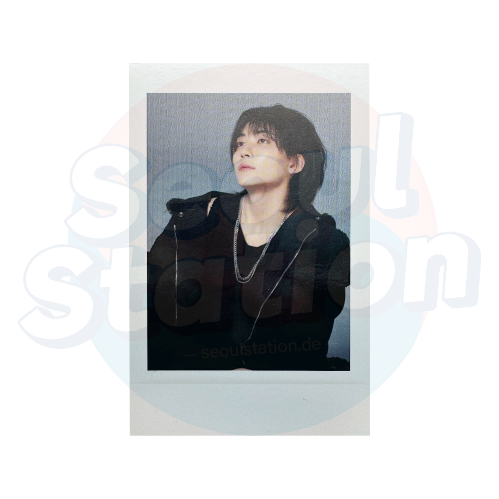 SEVENTEEN - 12th Mini Album 'SPILL THE FEELS' - Apple Music POLAROID Photo Card jeonghan