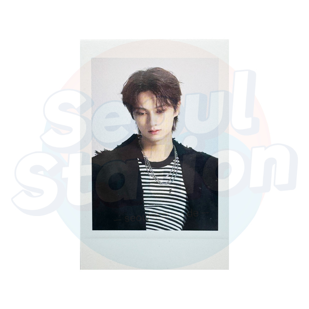 SEVENTEEN - 12th Mini Album 'SPILL THE FEELS' - Apple Music POLAROID Photo Card jun