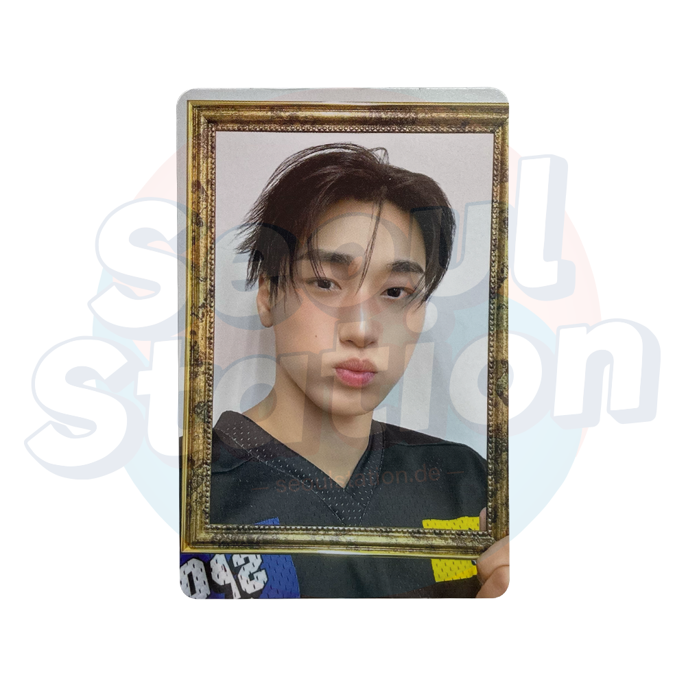 ATEEZ - ANITEEZ IN COLOR - POP-UP STORE SOUNDWAVE Photocard seoulstation.de San