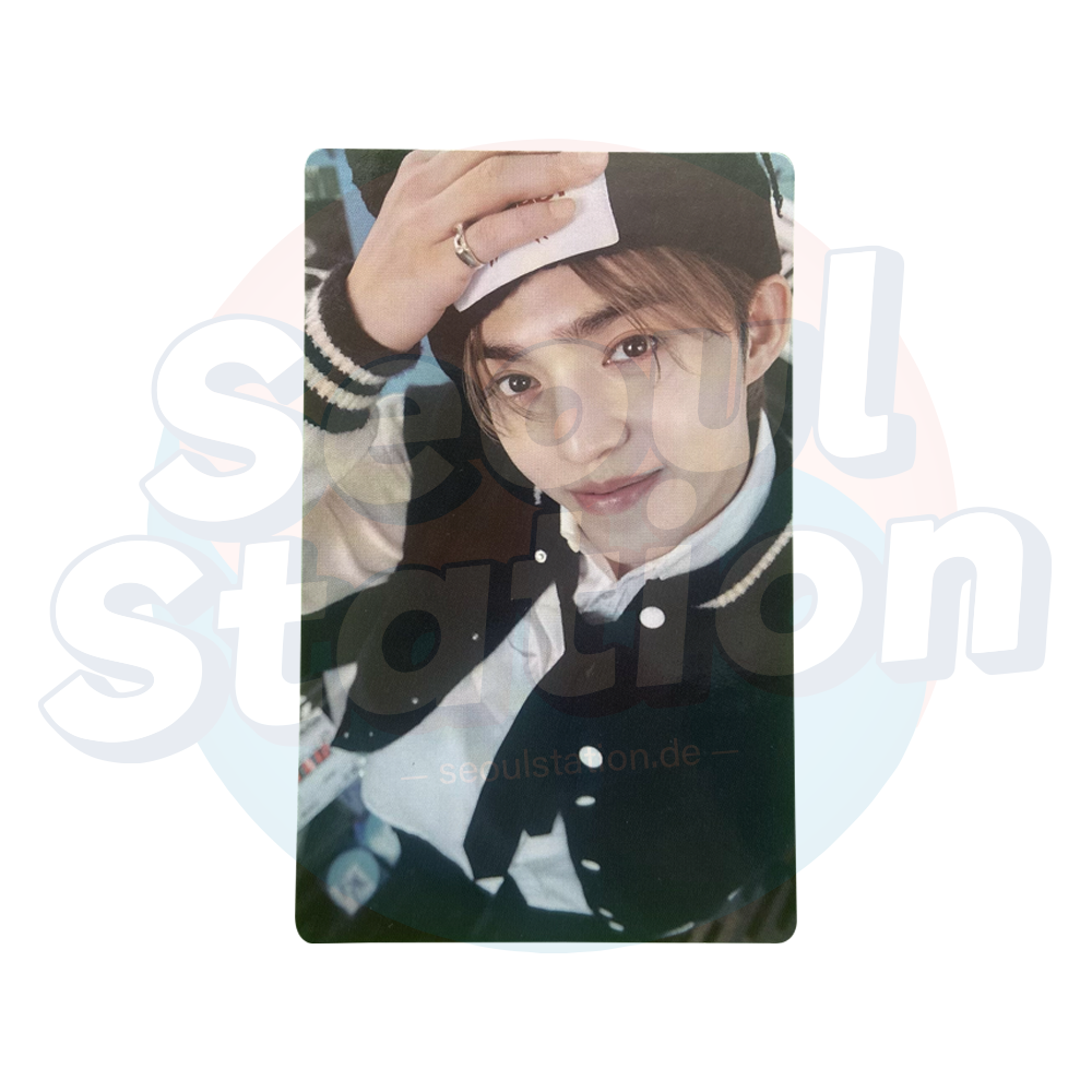 SEVENTEEN - THE BEST '17 IS RIGHT HERE' - PHOTOBOOK VER. - Weverse Photo Card Scoups