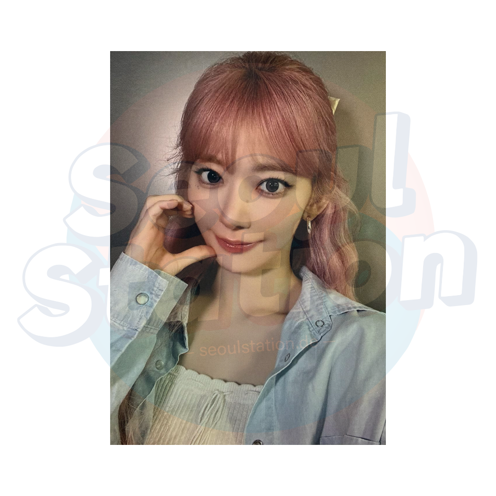 LE SSERAFIM - 2nd Single Album 'MADE MY NIGHT' - WEVERSE Printed Photo (Selfie ver.) seoulstation.de Sakura
