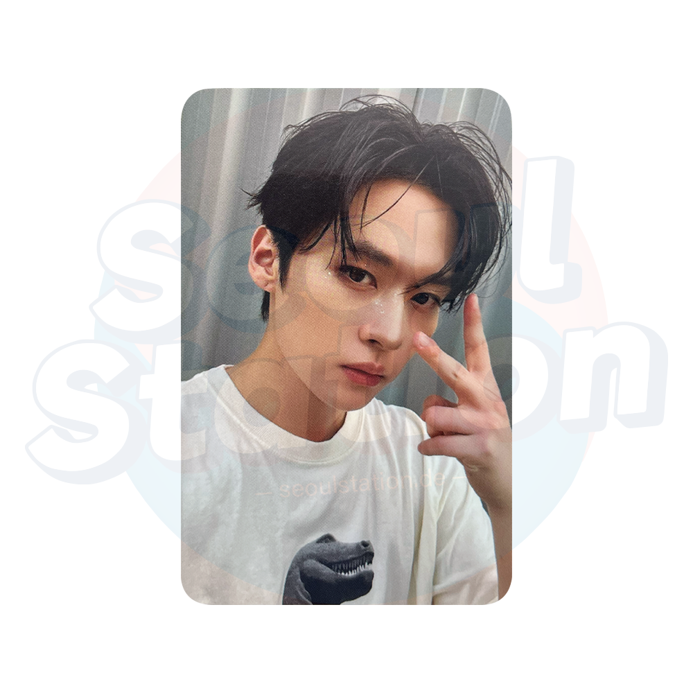 STRAY KIDS - 'KARMA' - SOUNDWAVE 1st Week Japan Event Photocard lee know