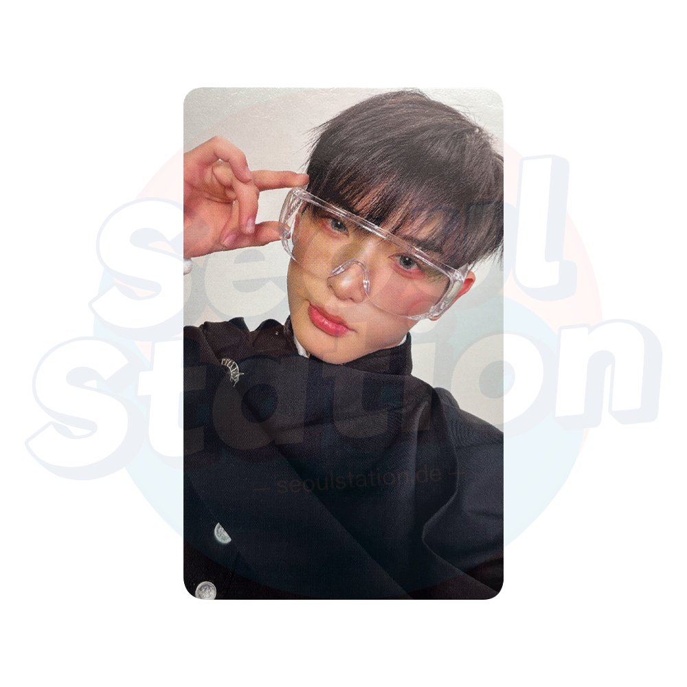 &TEAM - 3rd EP 'WE ON FIRE' - WEVERSE POB Photocard harua