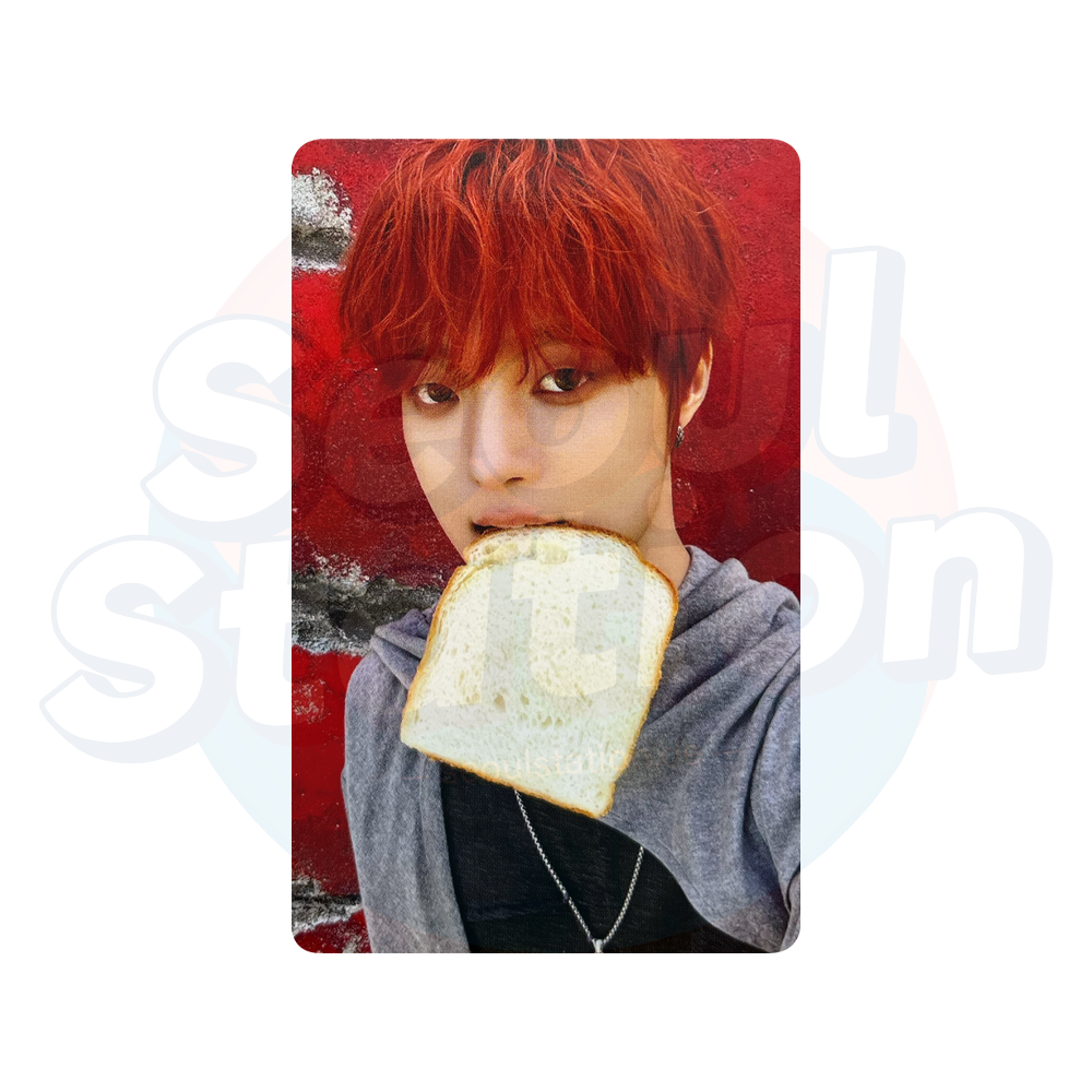 &TEAM - 3rd EP 'WE ON FIRE' - WEVERSE Selfie Photocard - Ver. B ej