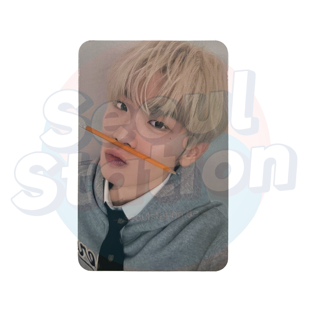 ZEROBASEONE - 2026 Season's Greetings '(0_1) WORLD' - YES24 Photocard Taerae