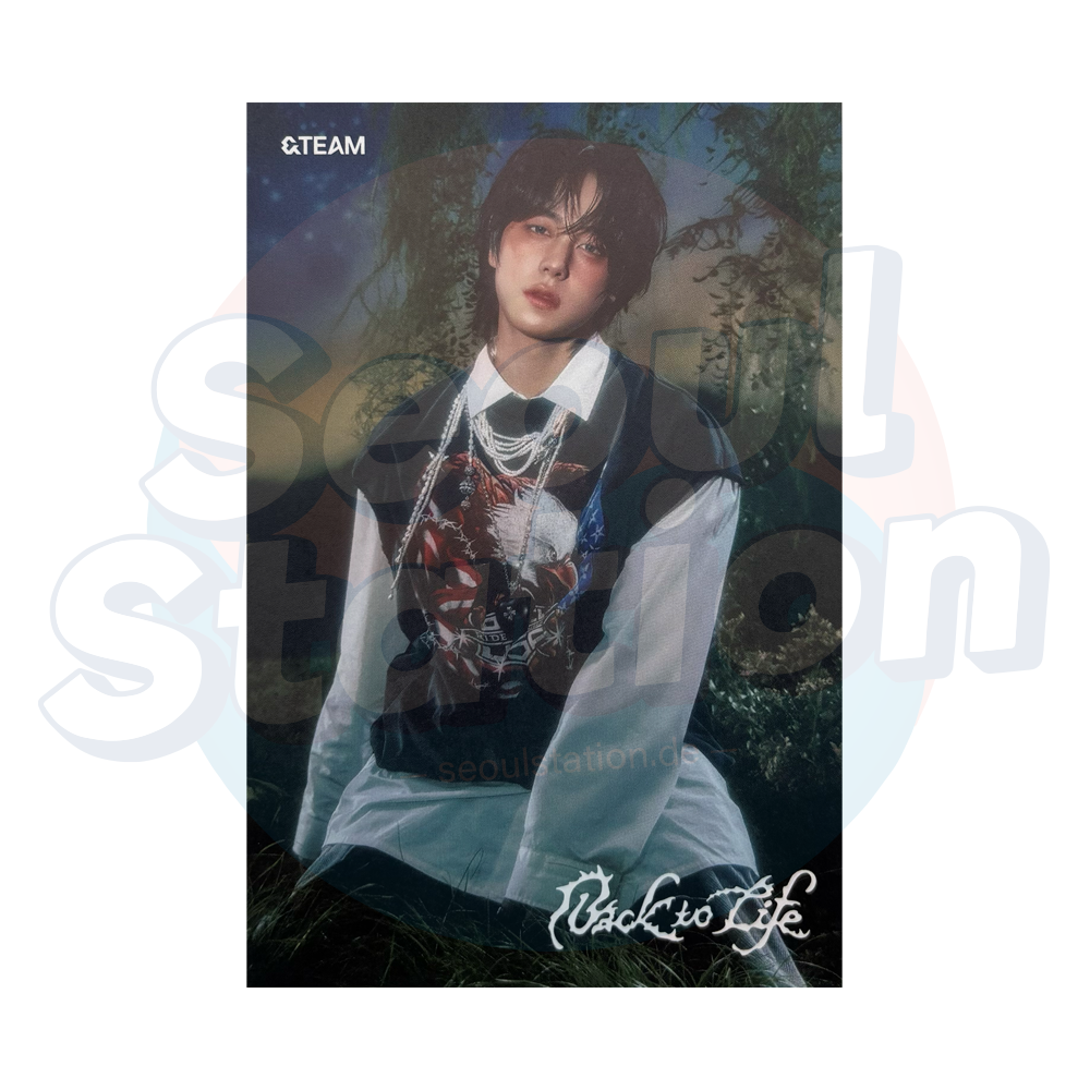 &TEAM - 1st Korean Mini Album 'BACK TO LIFE' - APPLE MUSIC Postcard Taki
