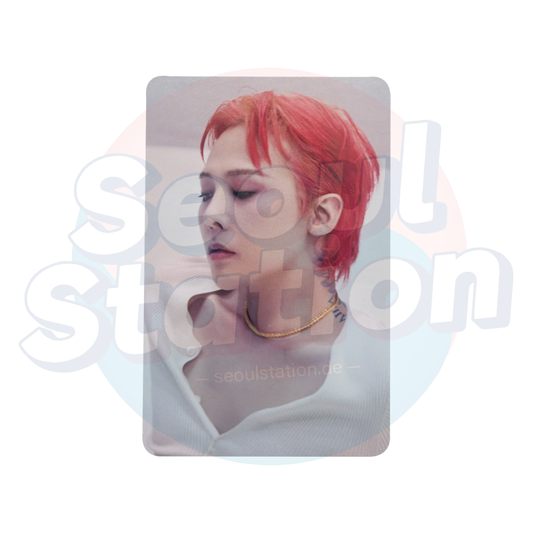 G-DRAGON - 3rd Album 'ÜBERMENSCH' (Photobooks Ver.) - Apple Music Photo Card