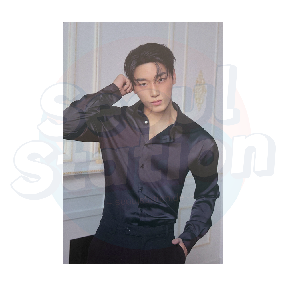 ATEEZ - 2026 Fanmeeting 'ANITY'S VOYAGE : TINY MYSTERY' - Official MD Postcard - SAN Ver. - B-WARE (Bitte Beschreibung lesen) seoulstation.de touching ear