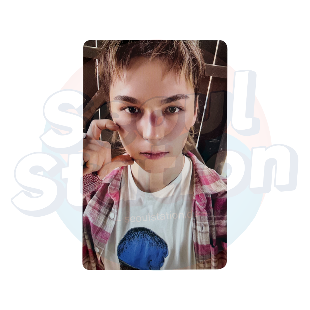 VERNON & THE8 (SEVENTEEN) - 1st Mini Album 'V8' - COMPACT Ver. - WEVERSE Selfie Photocard seoulstation.de