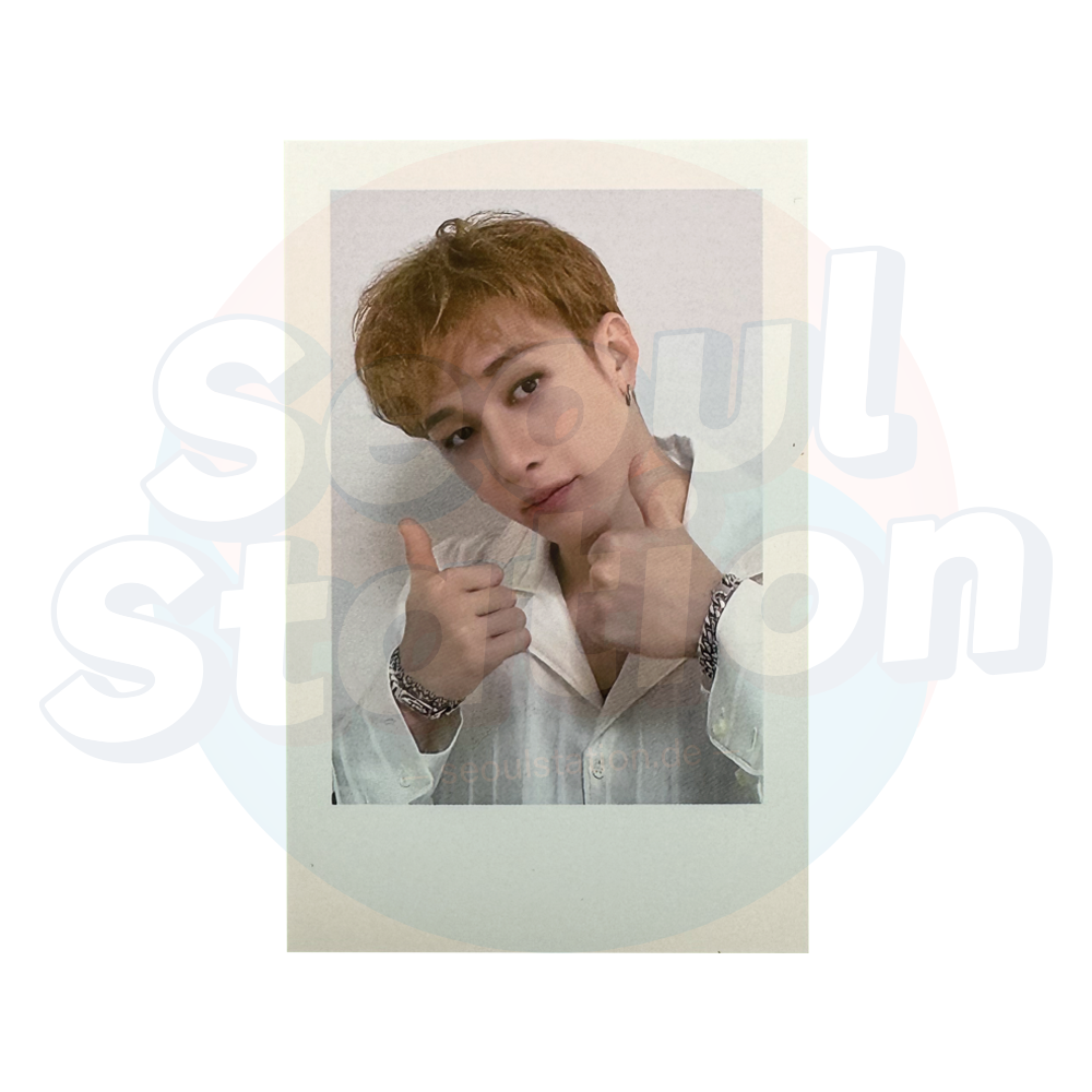 Stray Kids - Perfect Day With SKZ - 2024 Stray Kids Season's Greetings - Polaroid Photo Card (square corners) bang chan With Mu U