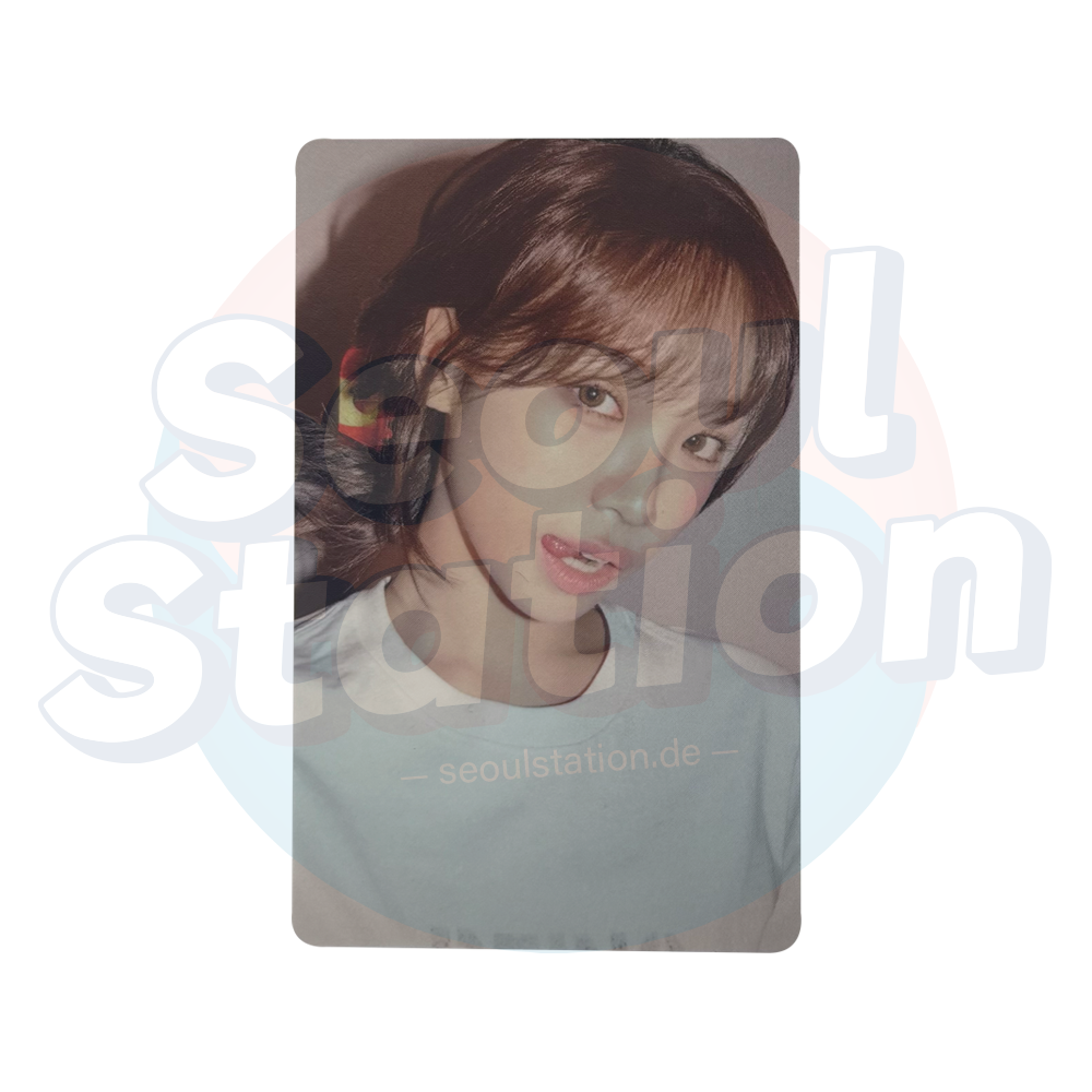 LE SSERAFIM - 5th Mini Album: HOT - WEVERSE Photo Card (Weverse Album Ver.) Chaewon