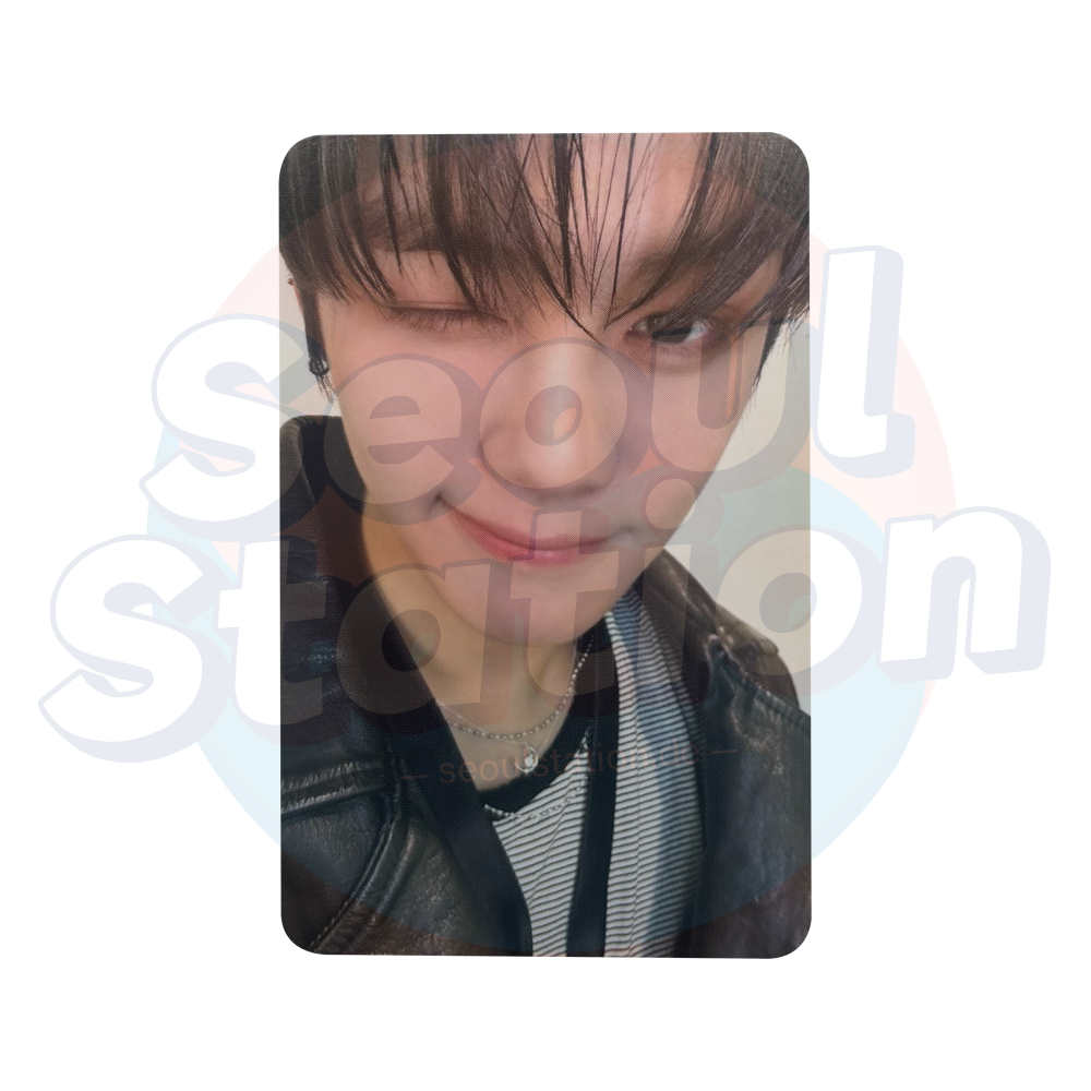 ZEROBASEONE - 1st Full Album 'NEVER SAY NEVER' - WITHMUU Lucky Draw Photocard - Wink Ver.