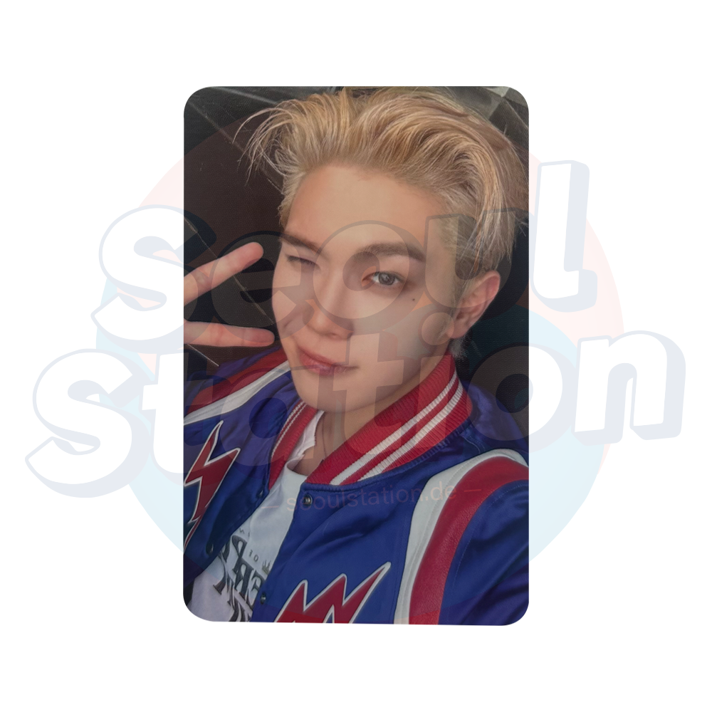 ZEROBASEONE - 1st Full Album 'NEVER SAY NEVER' - WITHMUU Lucky Draw Photocard - Wink Ver.