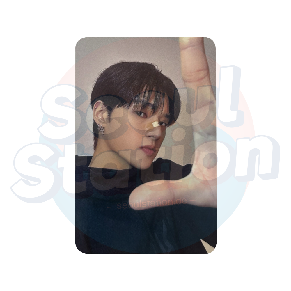ATEEZ - ANITEEZ IN TREASURE - OFFICIAL MD Photocard - L Ver. Wooyoung