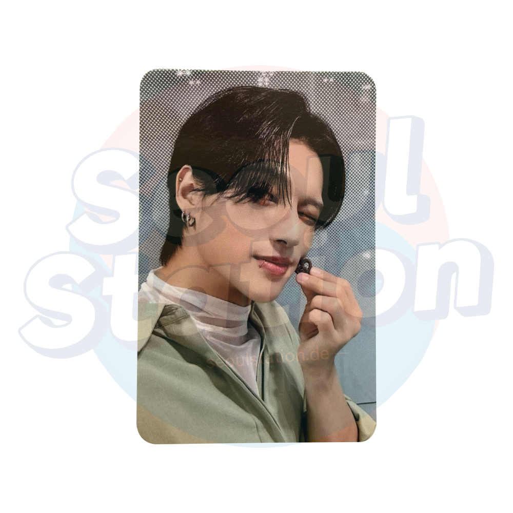 ATEEZ - GOLDEN HOUR Part.1 - Soundwave Lucky Draw Photo Card (Blue Back) Wooyoung