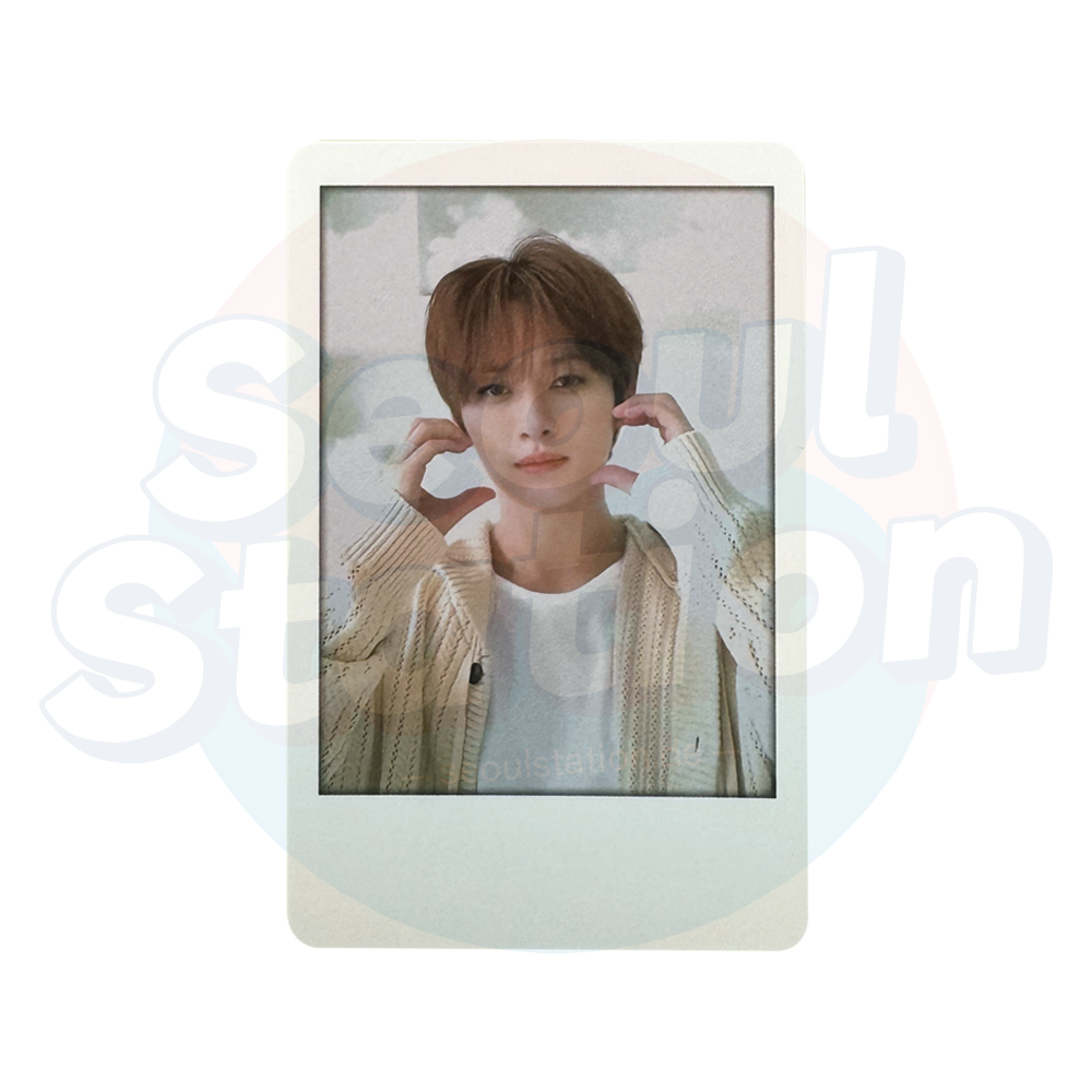 Stray Kids - Perfect Day With SKZ - 2024 Stray Kids Season's Greetings - Soundwave Polaroid Photo Card (round corners) lee know