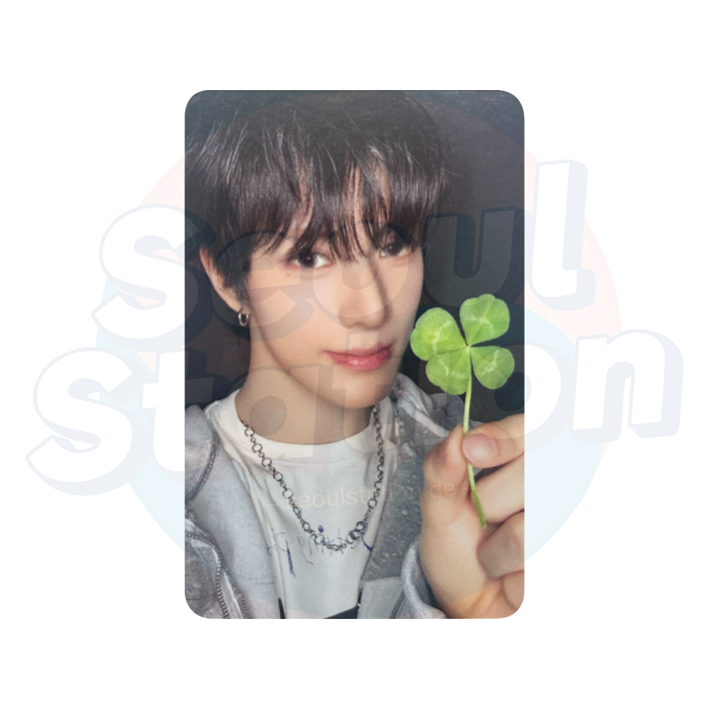 XIKERS - 7th Mini Album 'ROUTE ZERO : THE ORA' - APPLE MUSIC Photocard - FOUR-LEAF CLOVER Ver. jinsik