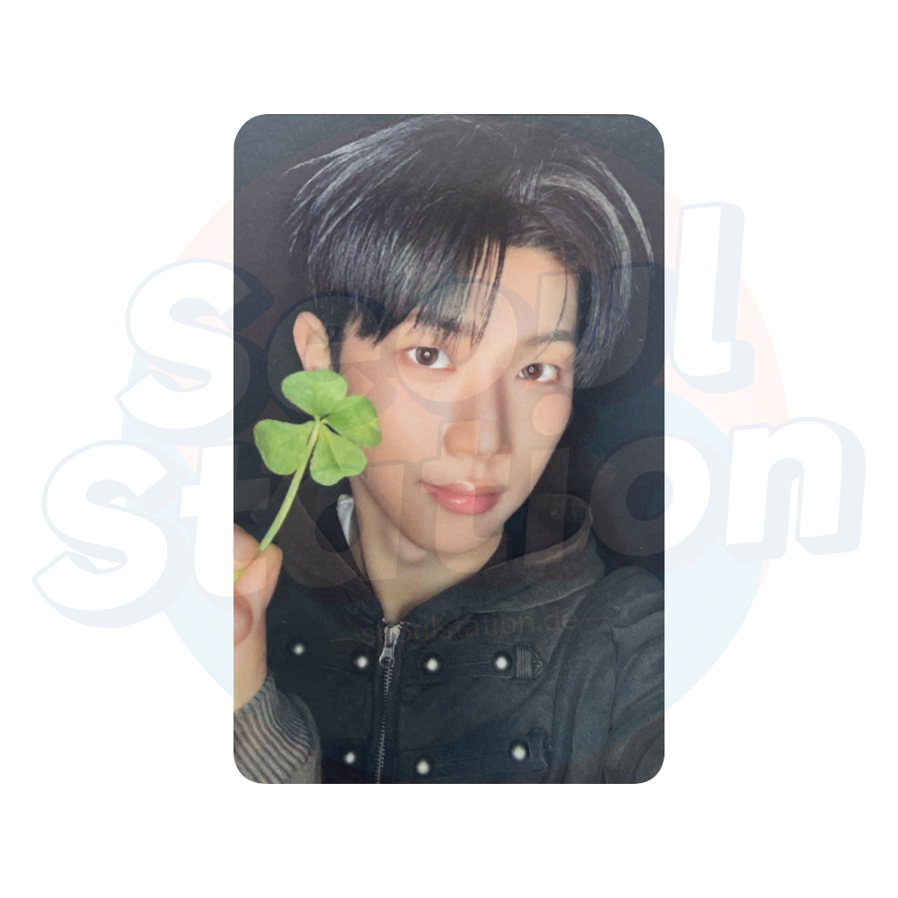 XIKERS - 7th Mini Album 'ROUTE ZERO : THE ORA' - APPLE MUSIC Photocard - FOUR-LEAF CLOVER Ver. hyunwoo