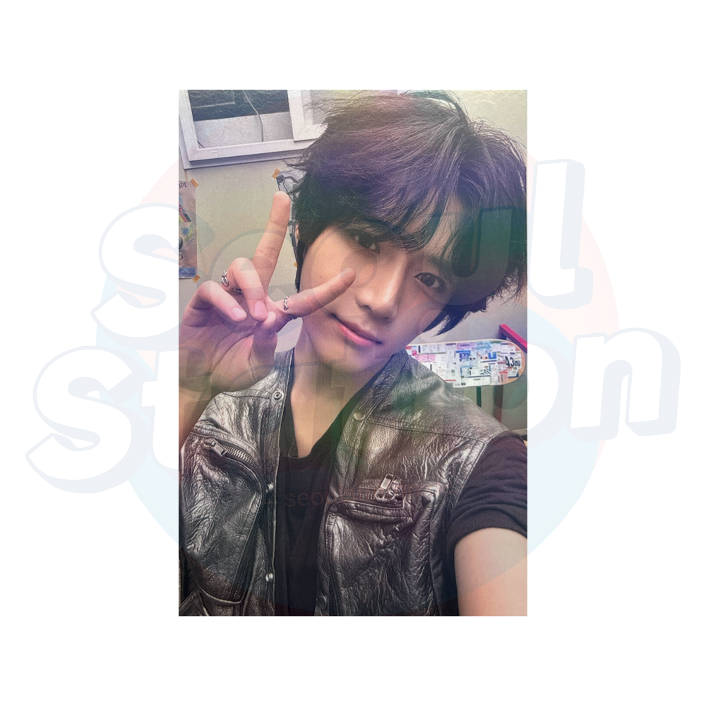 TXT - 2026 Deco Kit 'THE GODS' FLEA MARKET' - WEVERSE HOLO Photocard beomgyu