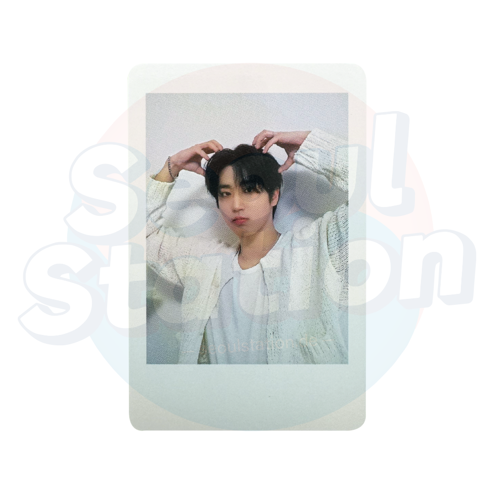 Stray Kids - Perfect Day With SKZ - 2024 Stray Kids Season's Greetings - With Mu U Polaroid Photo Card han