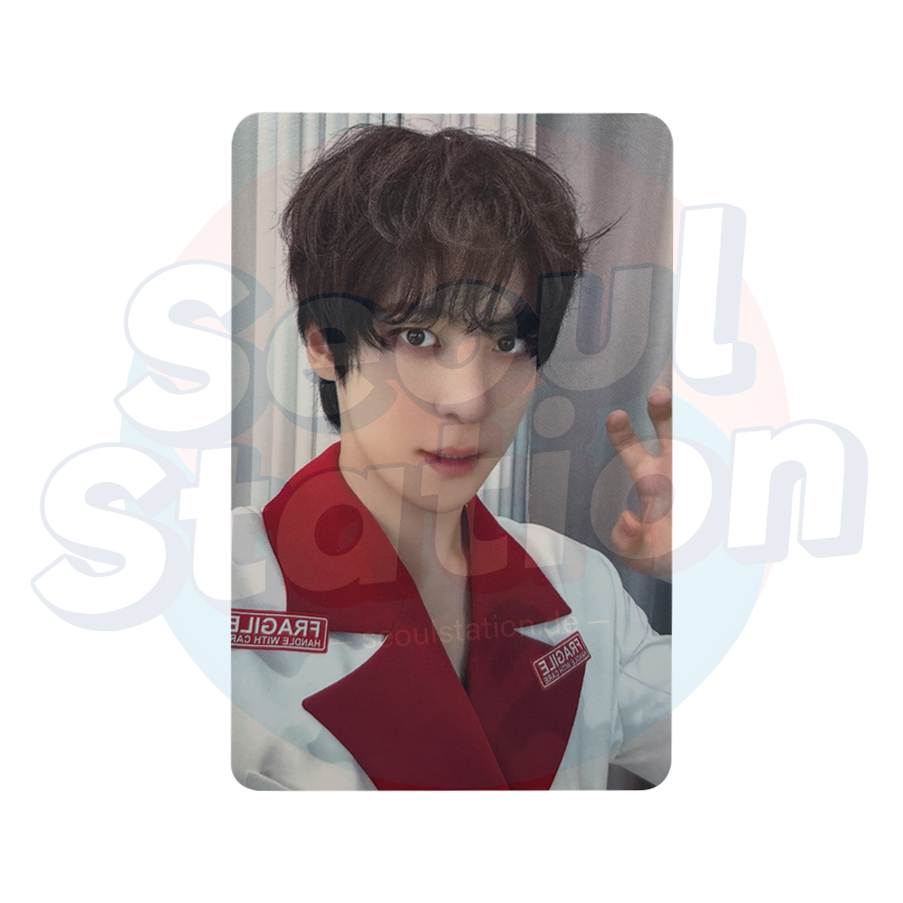 ATEEZ - ANITEEZ IN THE CALLING - SOUNDWAVE Photocard (Black Back) Yunho