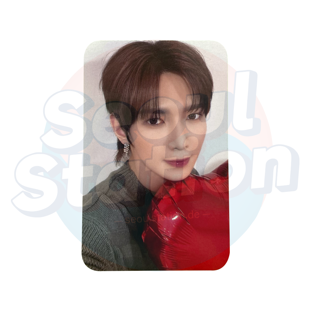 ATEEZ - THE WORLD EP.FIN : WILL - Soundwave 3rd Round Lucky Draw Photo Card (Red Heart) Yeosang