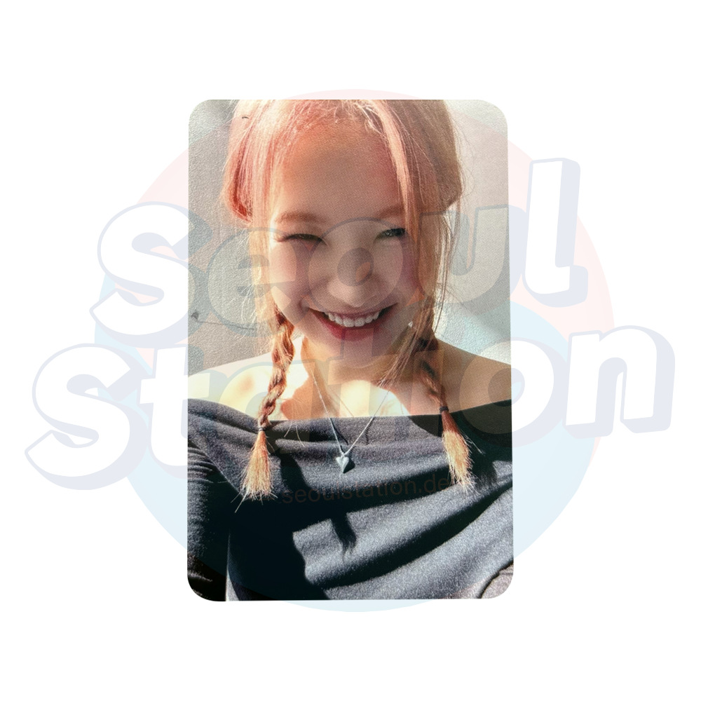 RED VELVET - 7th EP: COSMIC - Apple Music Photo Card Yeri