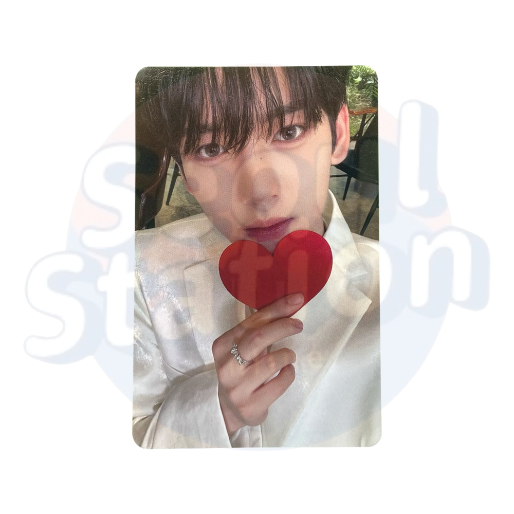 ZEROBASEONE - FANCON 2023 - Trading Photo Card (Red Heart Ver.) Yujin