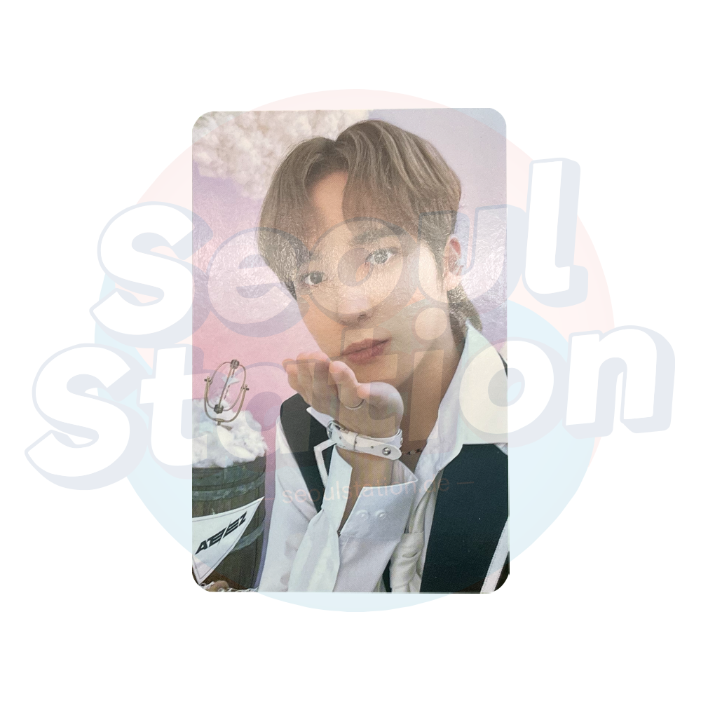 Yunho5_1000x.png?v=1718287770