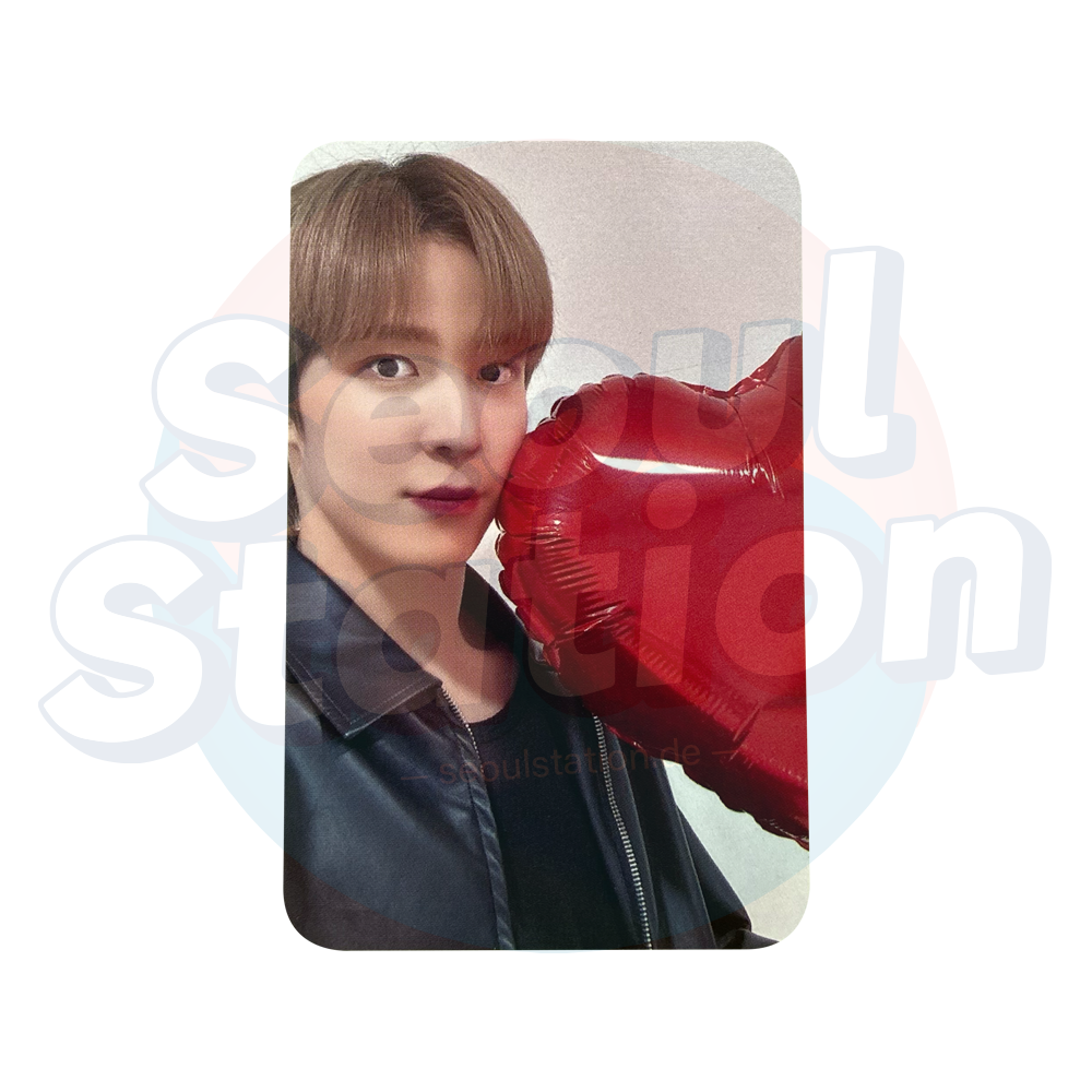ATEEZ - THE WORLD EP.FIN : WILL - Soundwave 3rd Round Lucky Draw Photo Card (Red Heart) Yunho
