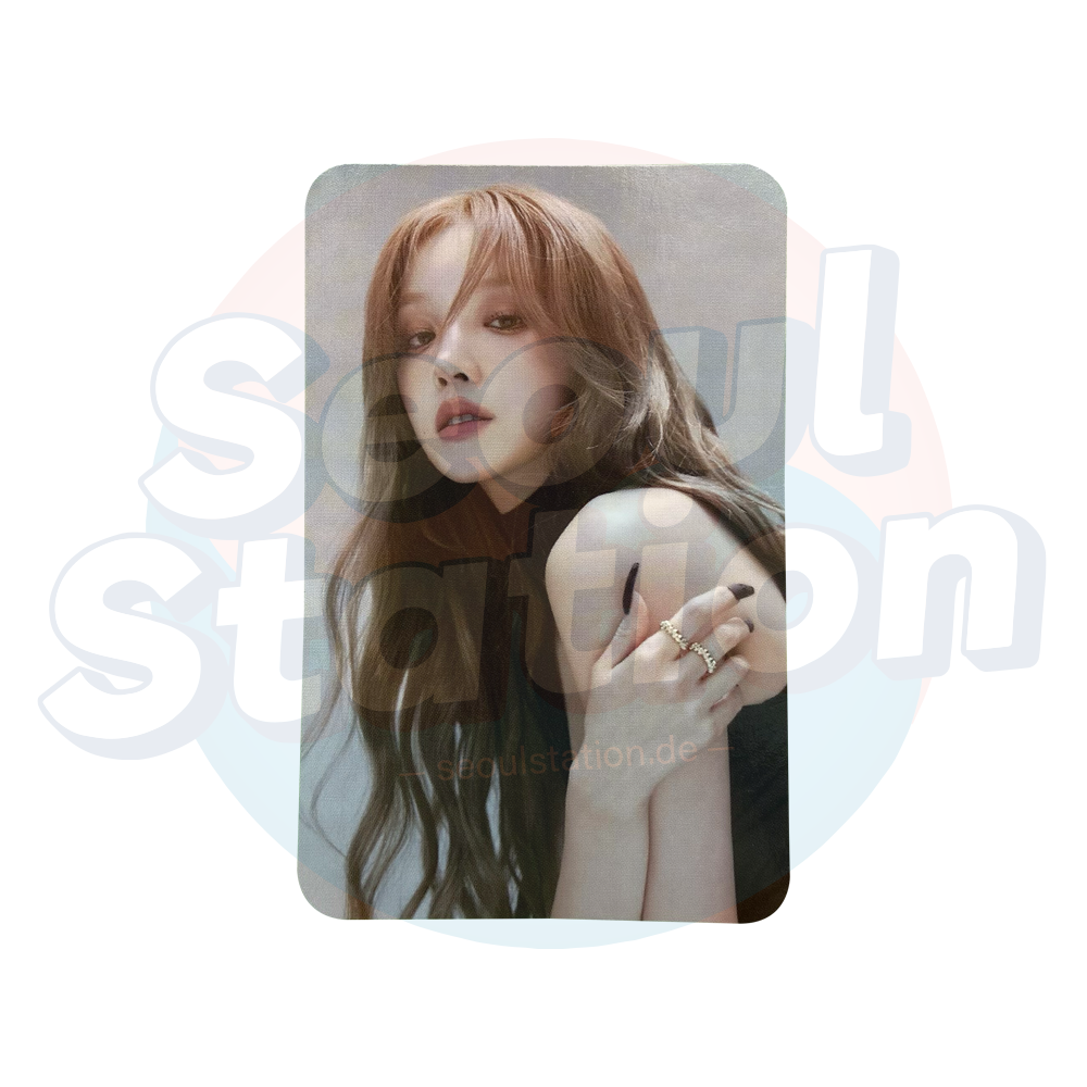 (G)I-DLE - 2nd Full Album '2' - SUPER LADY Photo Cards (Grey Ver.) Yuqi