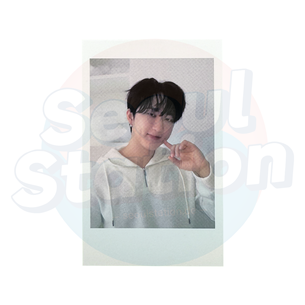 Stray Kids - Perfect Day With SKZ - 2024 Stray Kids Season's Greetings - JYP Shop Polaroid Photo Card changbin