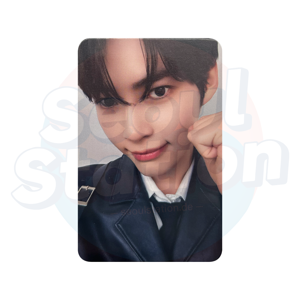 ZEROBASEONE - 2026 Season's Greetings '(0_1) WORLD' - ALADIN Photocard hanbin