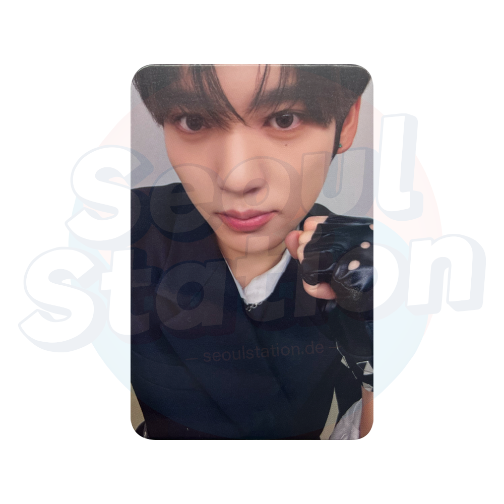 ZEROBASEONE - 2026 Season's Greetings '(0_1) WORLD' - ALADIN Photocard yujin