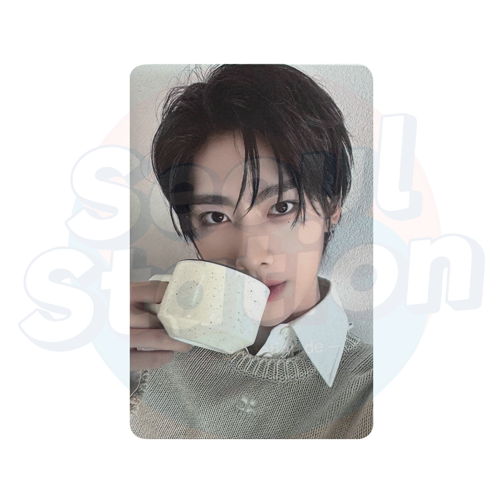 ZEROBASEONE - 2025 Season's Greetings 'OUR Season' - APPLE MUSIC Photo Card ricky