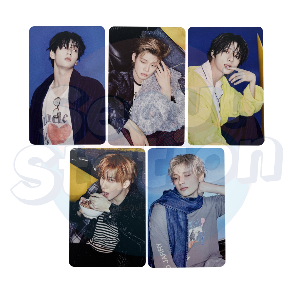 TXT - 7TH YEAR: A MOMENT OF STILLNESS WITH YOU IN THE THORNS - APPLE MUSIC Hunger Ver. Photocard